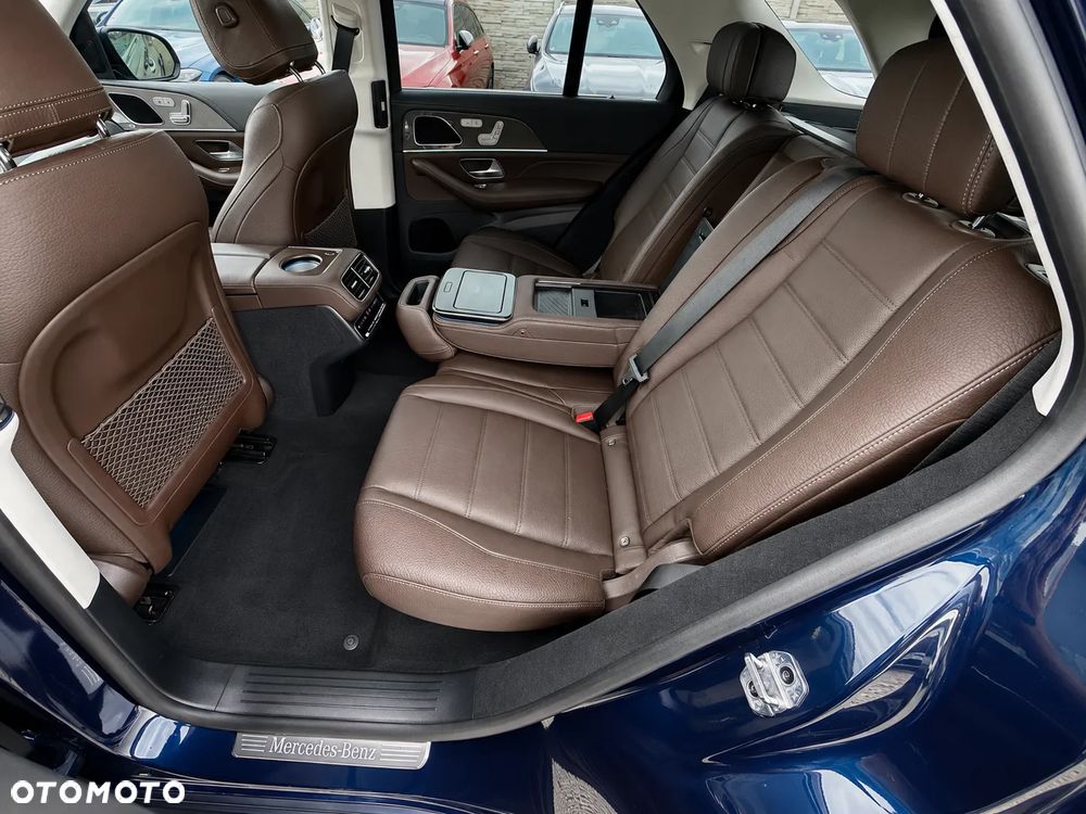 Mercedes-Benz GLE - 29
