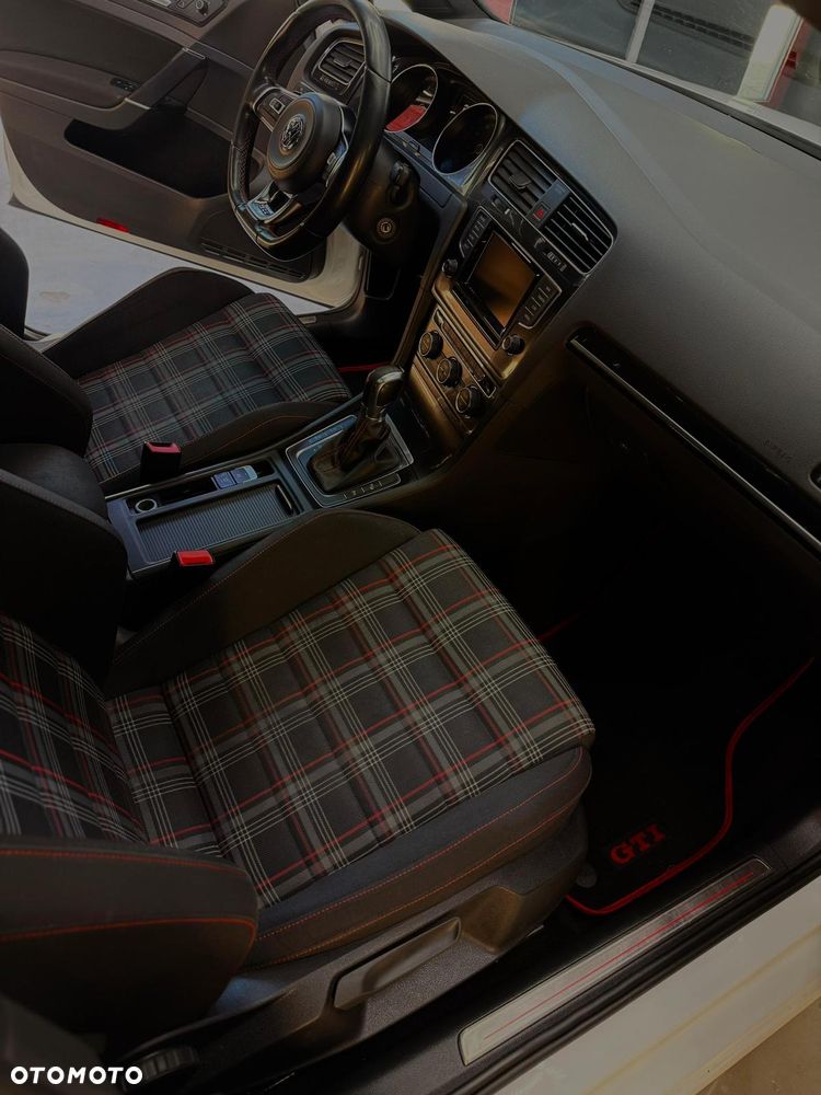 Volkswagen Golf 2.0 TSI BMT GTI Performance DSG - 22