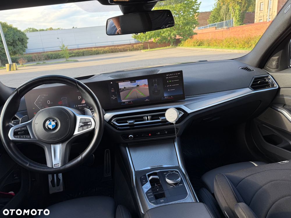 BMW Seria 3 330i xDrive M Sport - 9