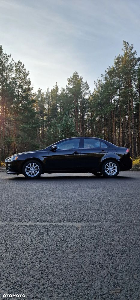 Mitsubishi Lancer 1.6 Invite - 4