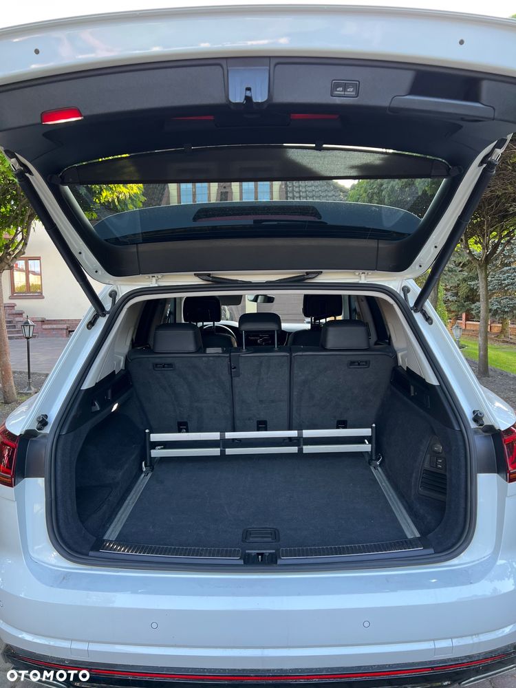 Volkswagen Touareg - 24