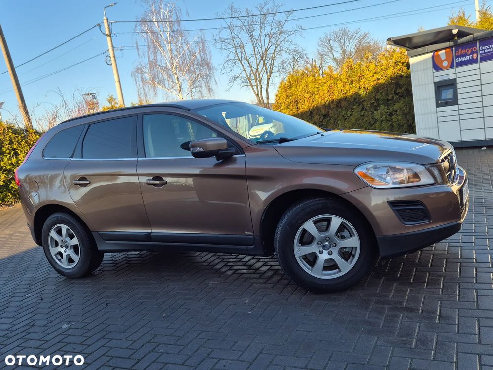 Volvo XC 60 2.4D AWD Momentum - 18