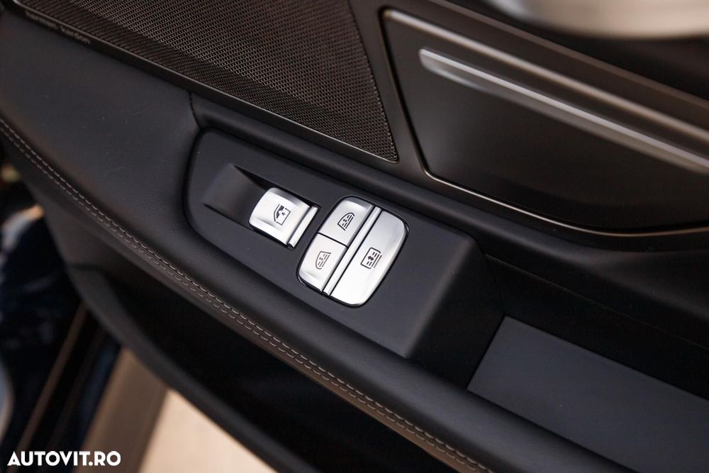 BMW Seria 7 - 33
