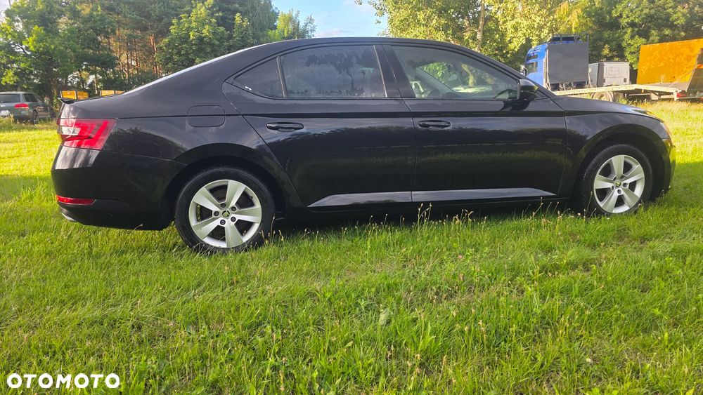 Skoda Superb 2.0 TDI Active - 16