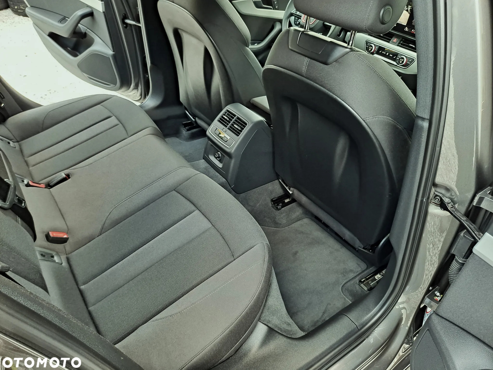 Audi A4 Avant 35 TDI S tronic advanced - 26