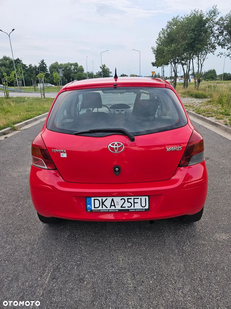 Toyota Yaris 1.33 Luna - 8