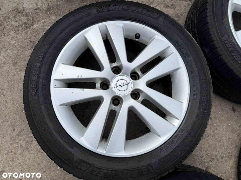 Felgi 16' koła Opel Astra III Meriva Zafira 13242072 5x110 6,5Jx16 ET37 centr 65,1 OE - 4
