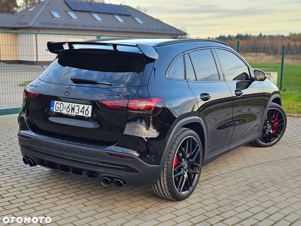 Mercedes-Benz GLA - 6
