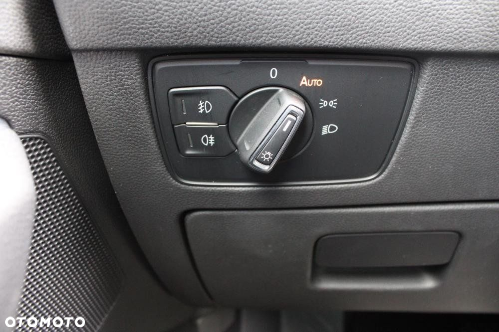 Volkswagen Passat - 14