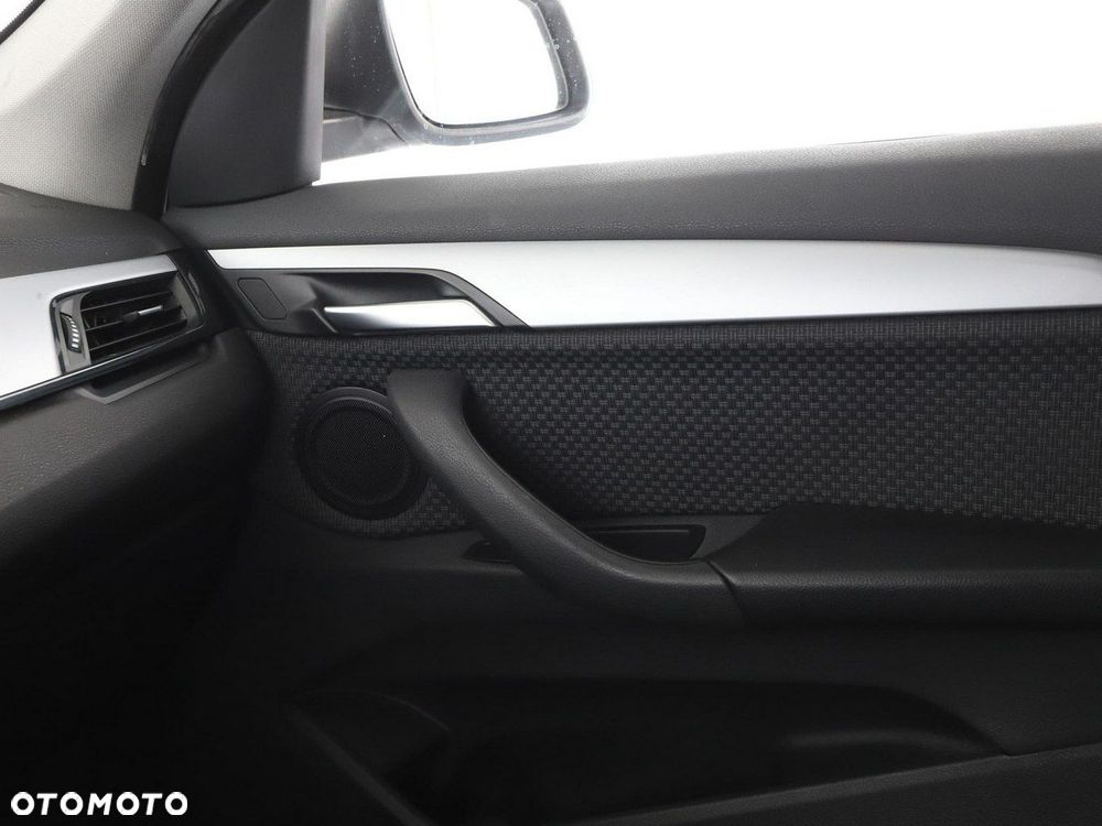 BMW X1 sDrive18d Advantage - 31