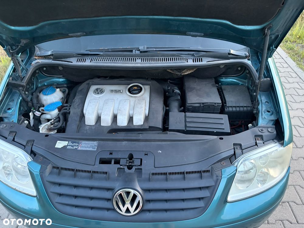 Volkswagen Touran - 6