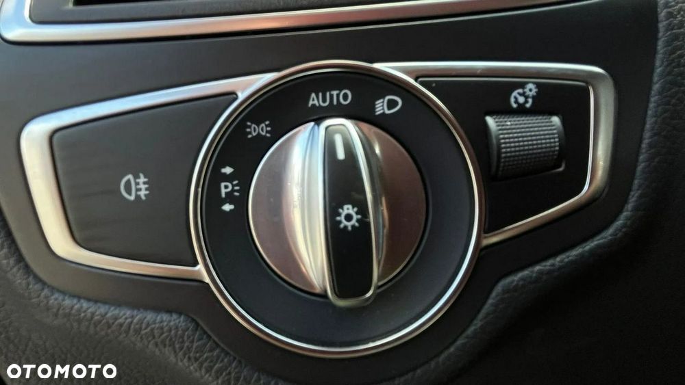 Mercedes-Benz Klasa C - 25