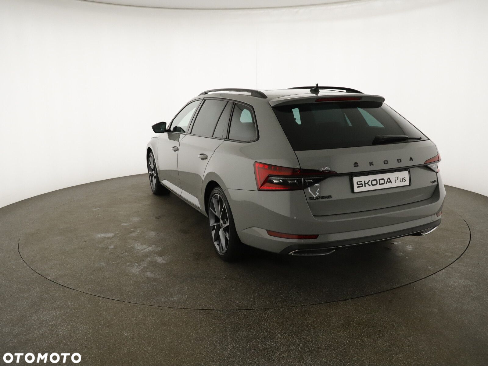 Skoda Superb 2.0 TDI SCR 4x4 Sportline DSG - 27