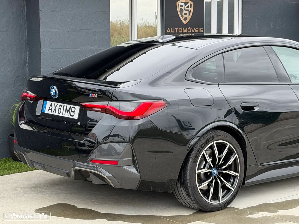 BMW i4 eDrive40 Pack Desportivo M - 16