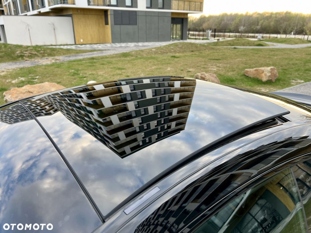 Mercedes-Benz Klasa C AMG 43 4-Matic - 19