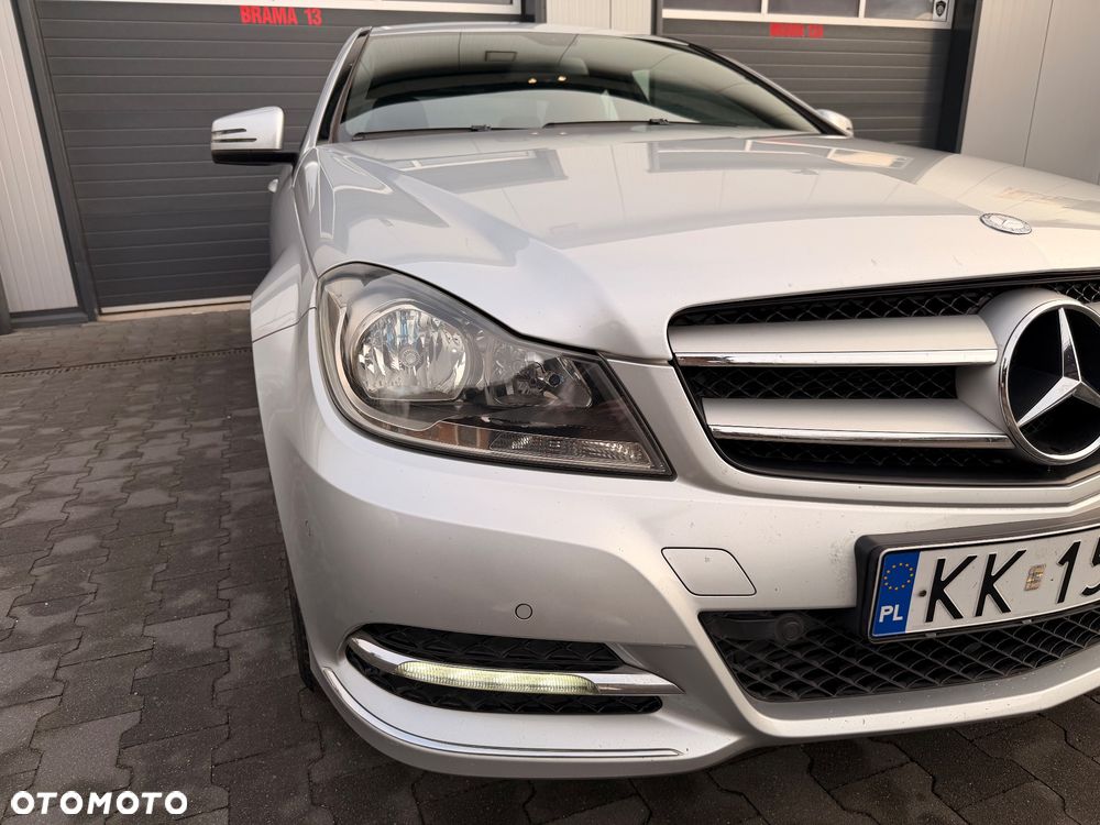 Mercedes-Benz Klasa C 180 BlueEFFICIENCY - 2