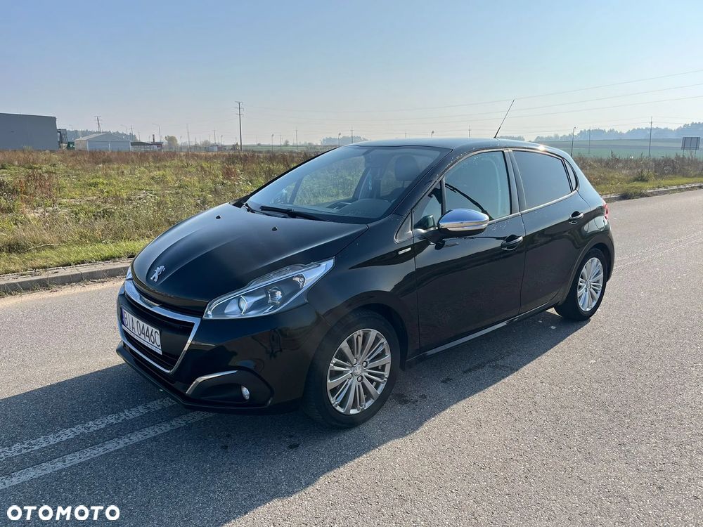 Peugeot 208 1.2 PureTech Style - 1