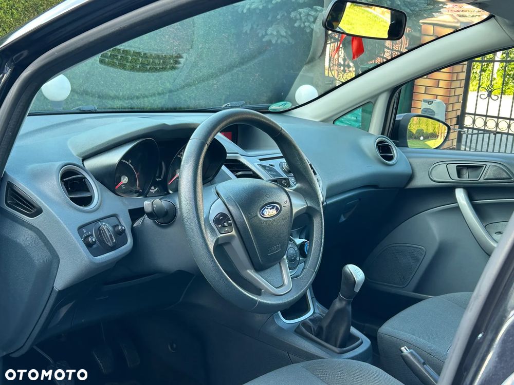 Ford Fiesta - 13