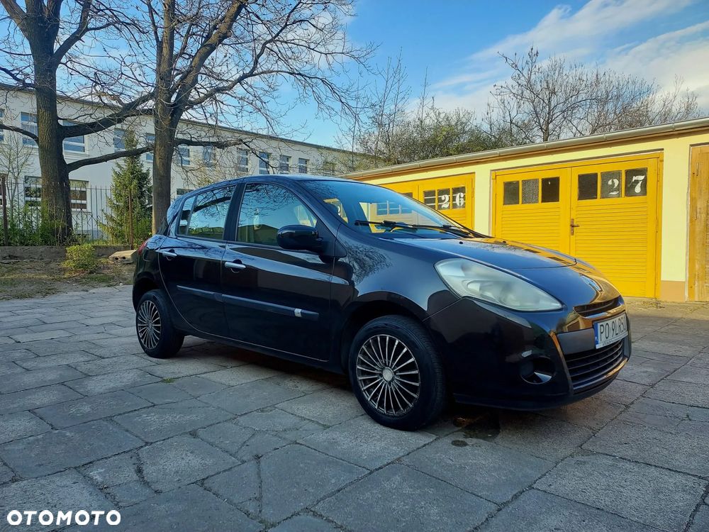 Renault Clio 1.2 16V Authentique - 4