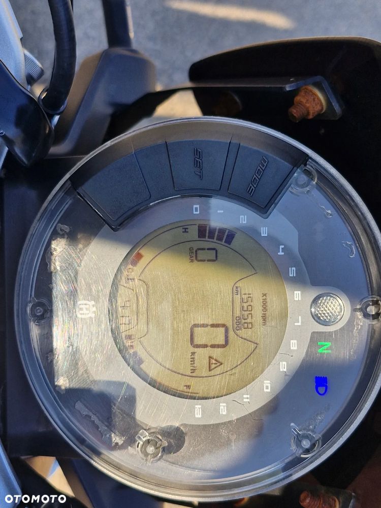 Husqvarna Svartpilen - 9