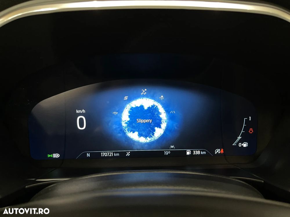 Ford Kuga 1.5 EcoBlue FWD Titanium - 36
