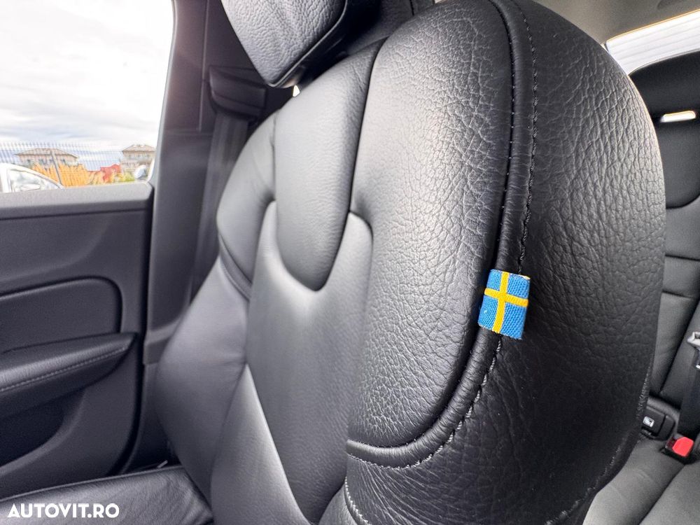 Volvo S60 T8 Recharge AWD Geartronic Inscription - 30
