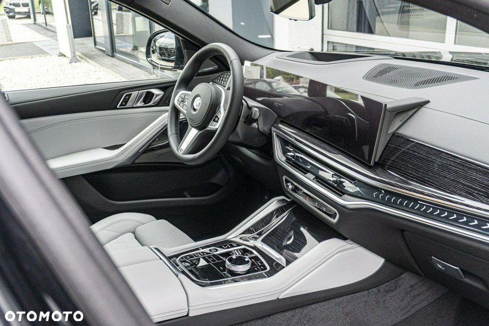 BMW X6 - 26