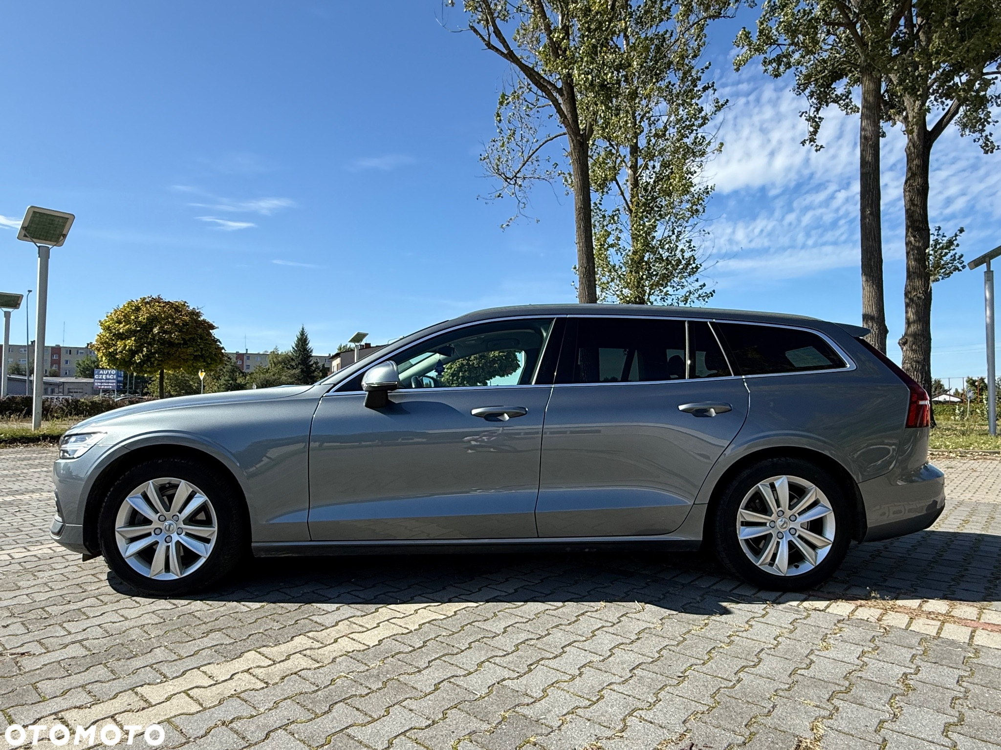 Volvo V60 D3 Geartronic R-Design - 3