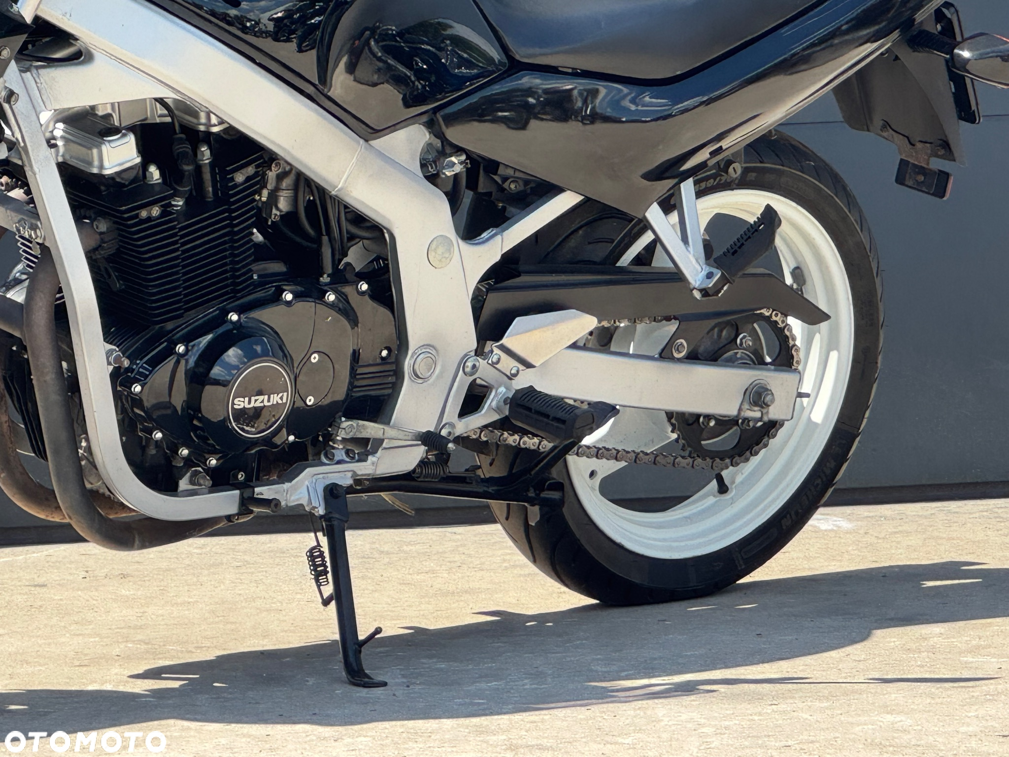 Suzuki GS - 15