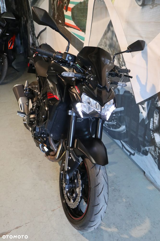 Kawasaki Z - 17