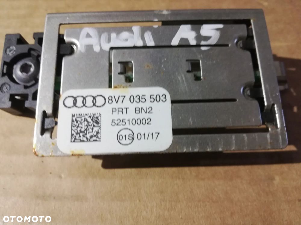 Audi A5 8W F5 antena 8v7035503