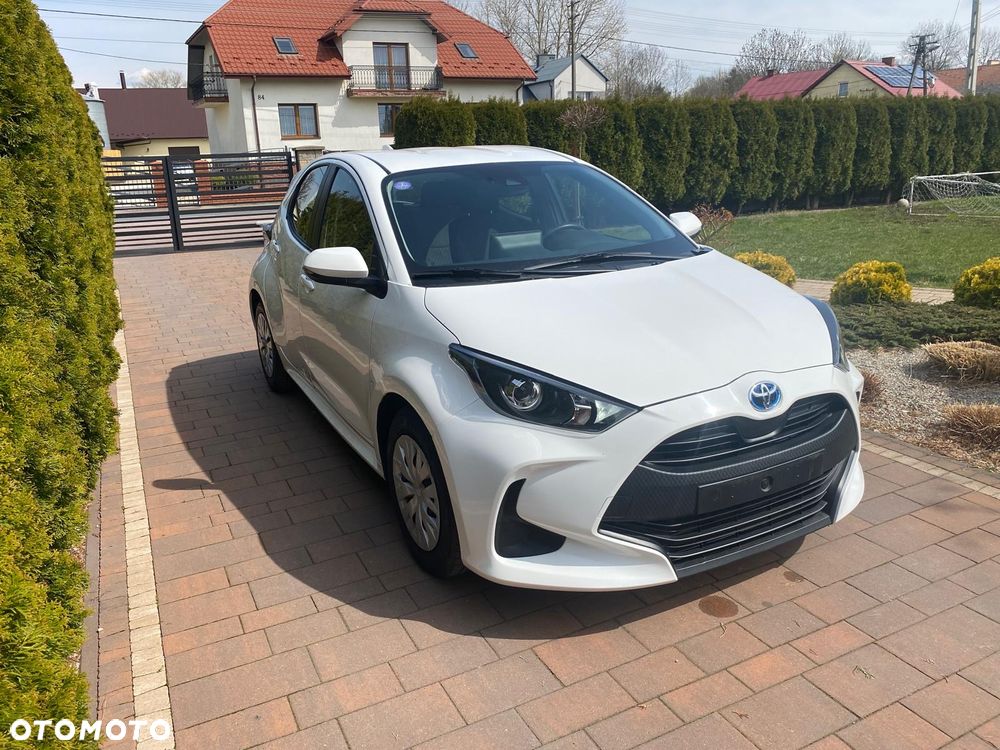 Toyota Yaris - 1