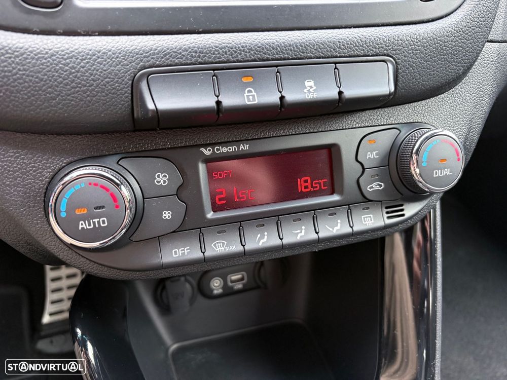 Kia Ceed 1.6 CRDi GT Line - 48