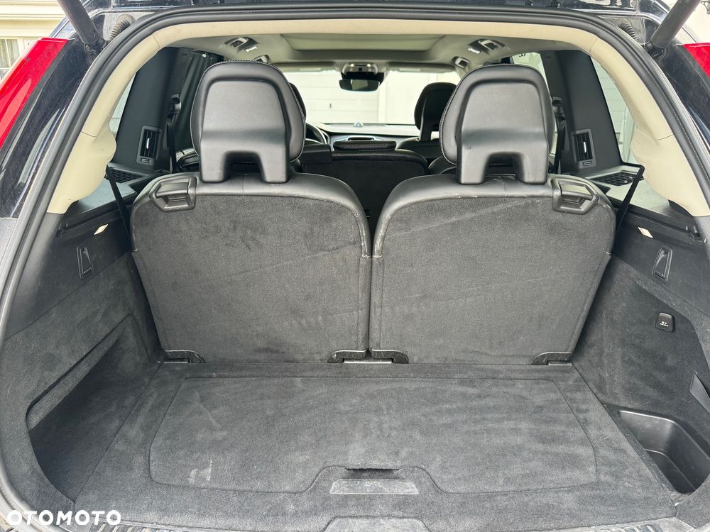 Volvo XC 90 - 27