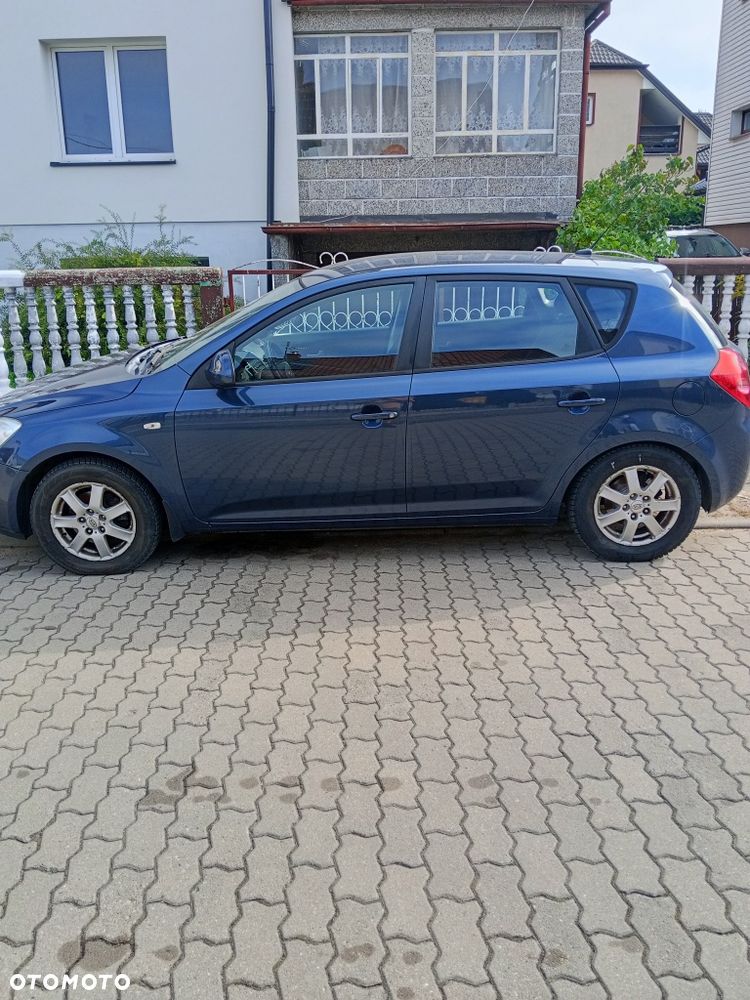 Kia Ceed - 5