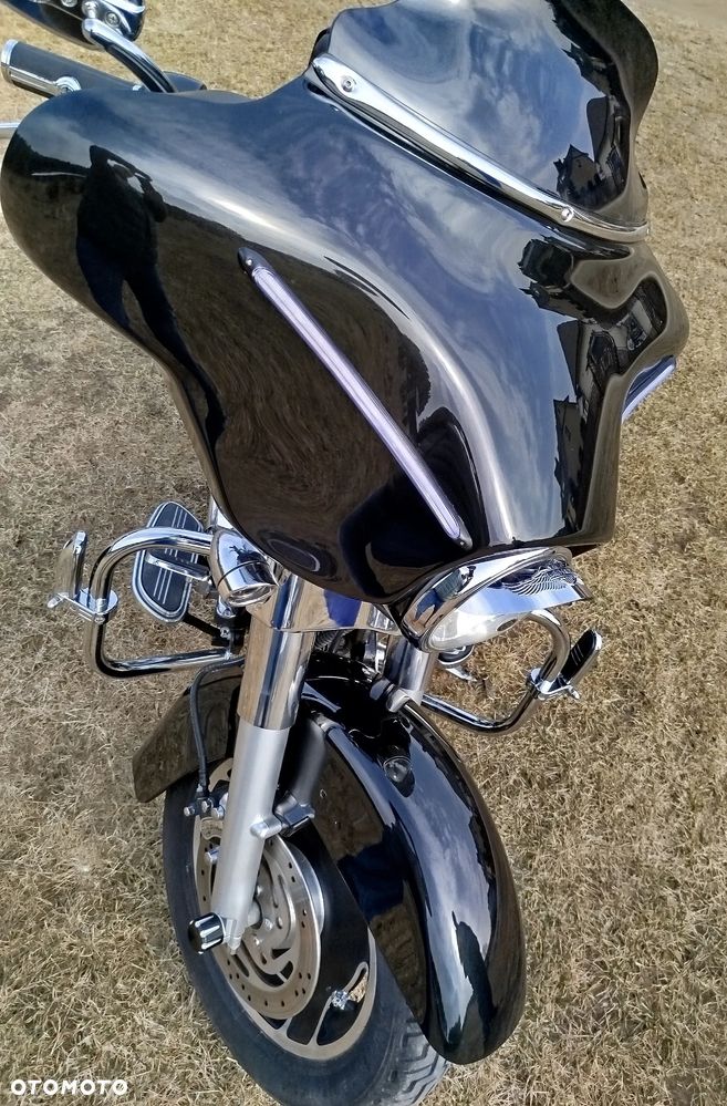 Harley-Davidson Touring Street Glide - 12