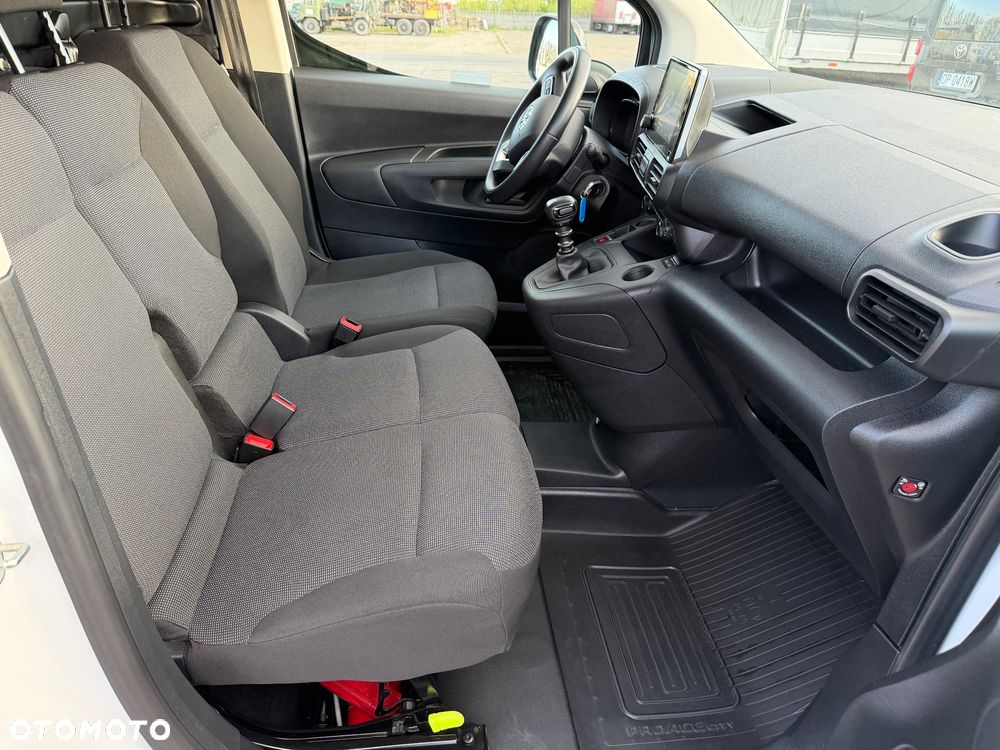 Toyota Proace City - 9