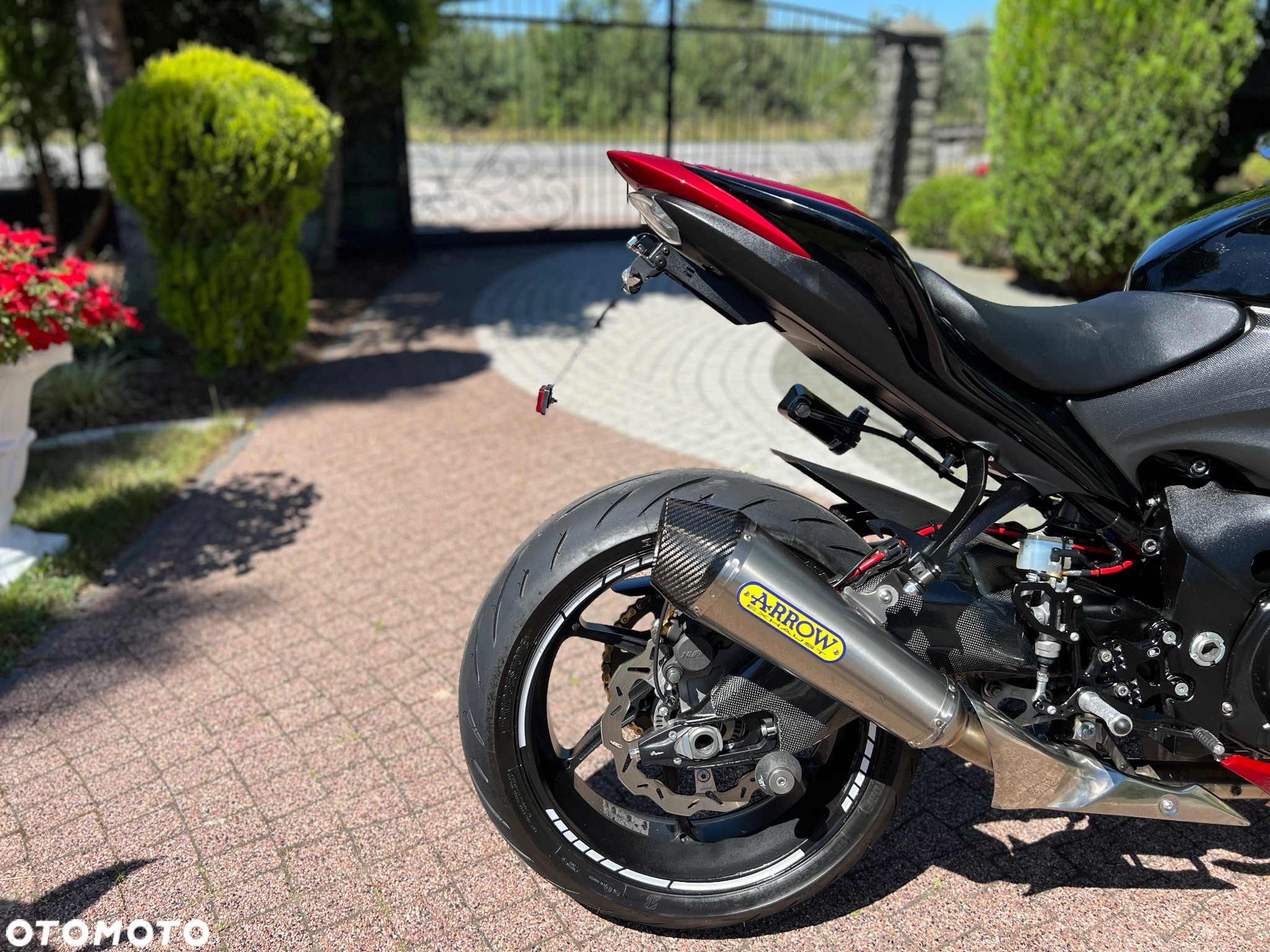 Suzuki GSX - 8