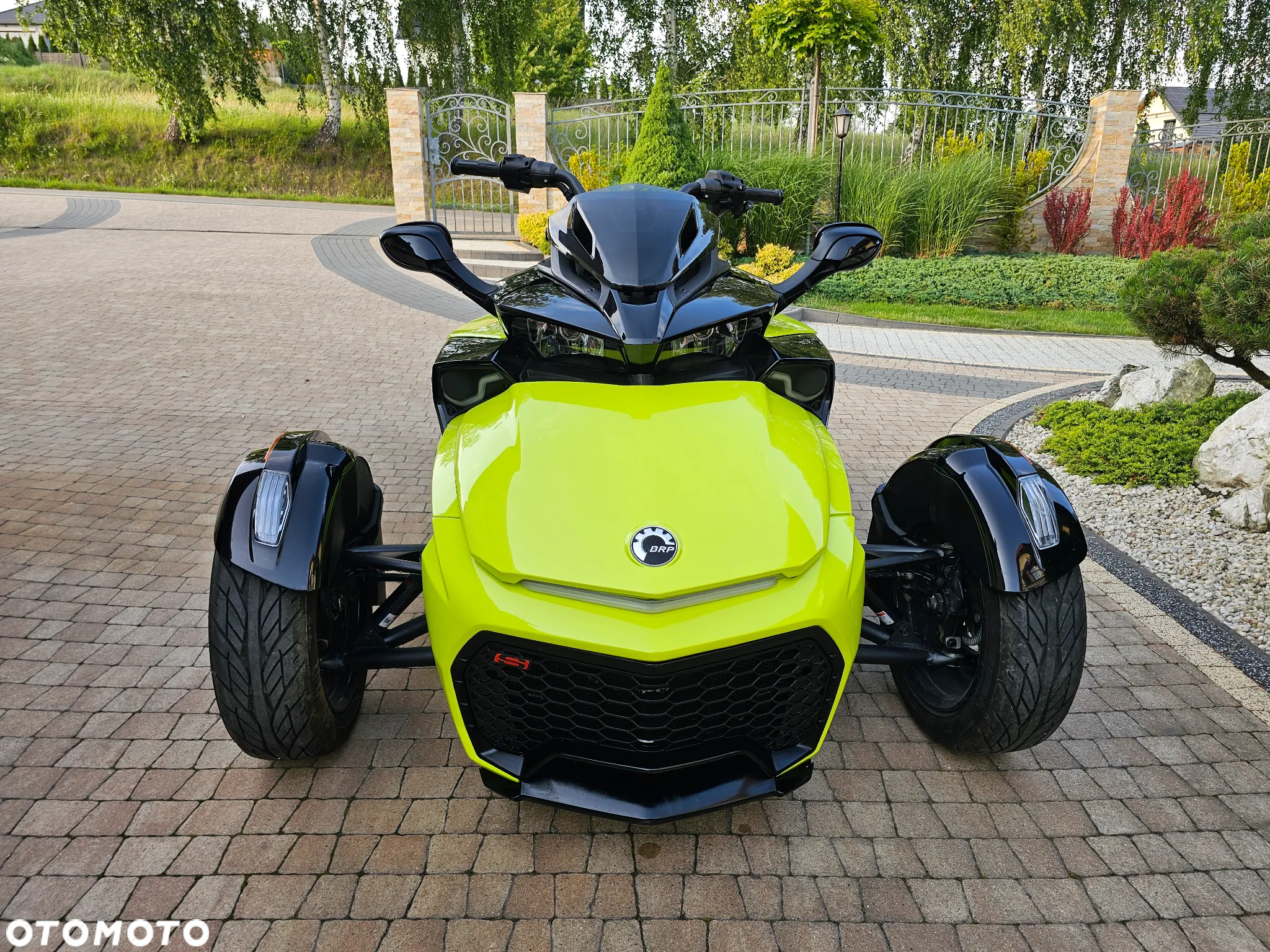 Can-Am Spyder - 7