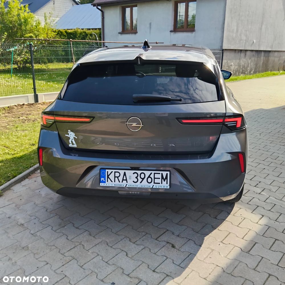 Opel Astra 1.2 T Elegance S&S - 9