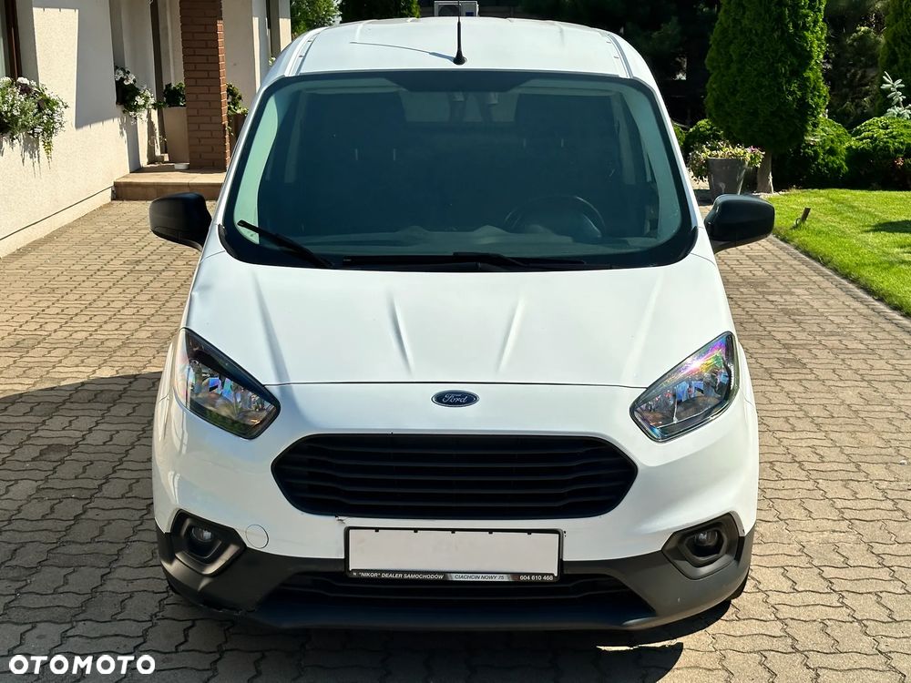Ford Transit Courier - 8