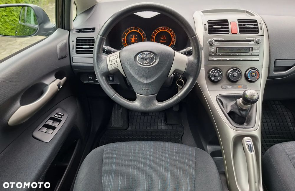 Toyota Auris 1.6 VVT-i Team - 7