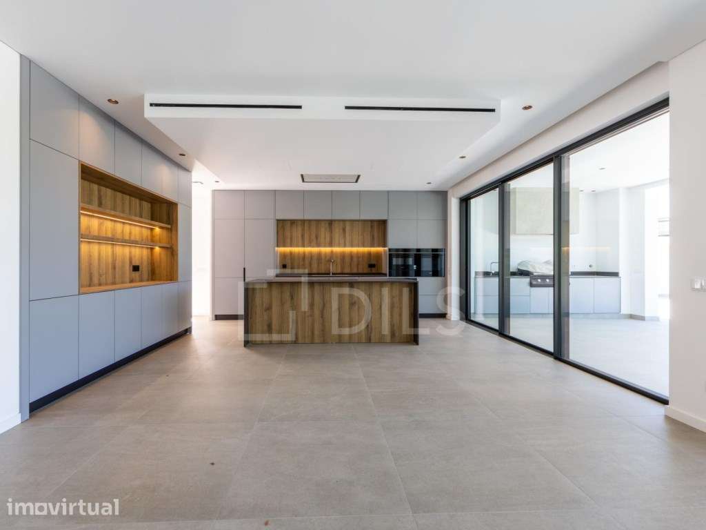 Moradia T4 com piscina, em novo condomínio, em Vilamoura - Grande imagem: 5/120
