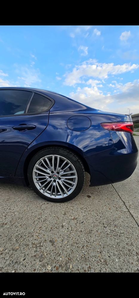Alfa Romeo Giulia - 14