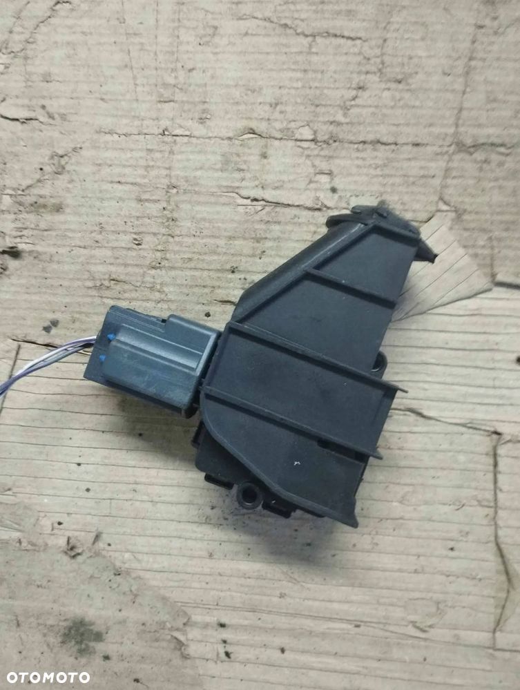 zamek klapki wlewu paliwa ford mondeo mk4 , s-max , galaxy mk3 - 1