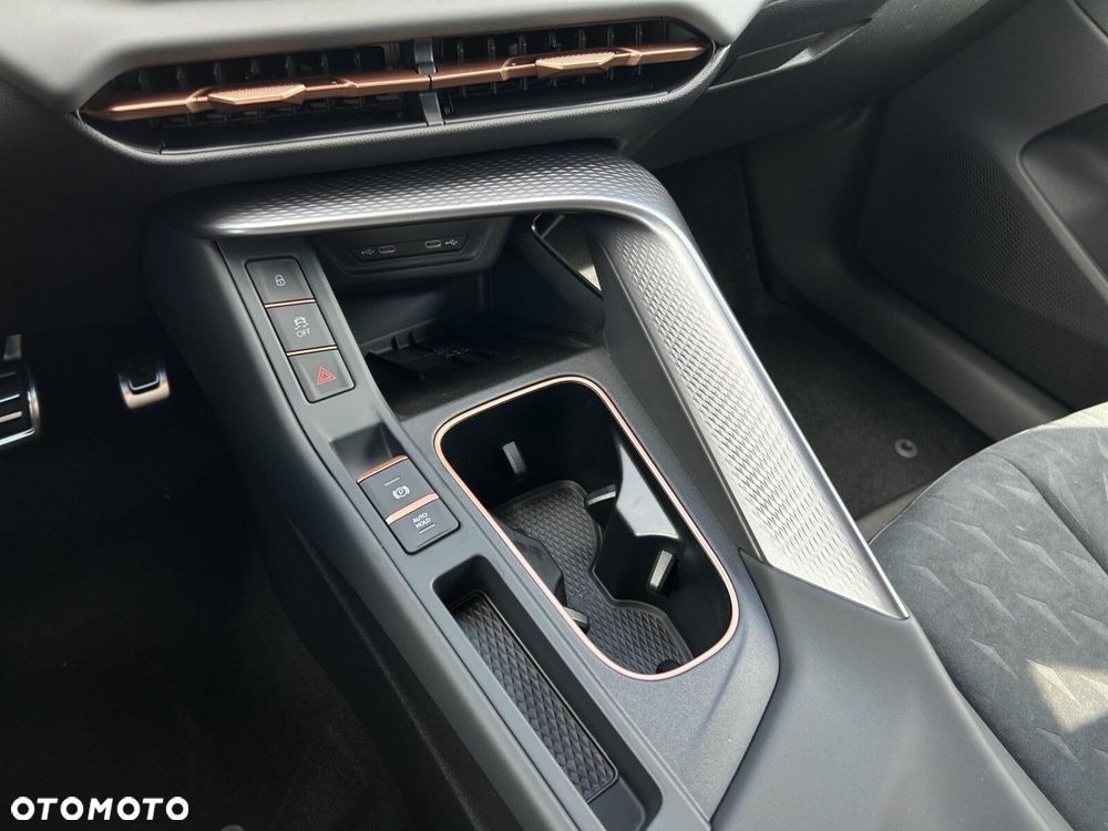 Cupra Terramar 1.5 eTSI mHEV DSG - 27