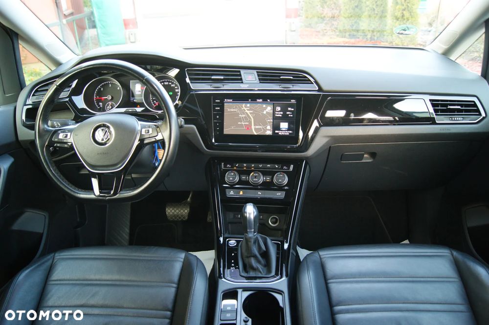 Volkswagen Touran 2.0 TDI BMT Highline DSG - 22
