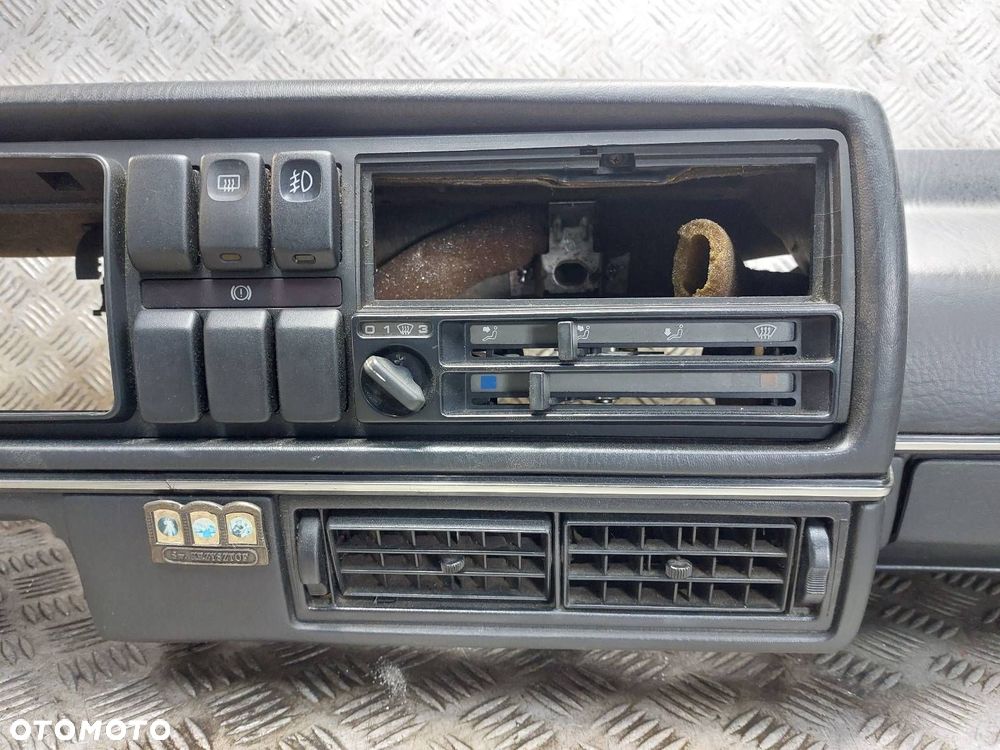 KOKPIT DESKA ROZDZIELCZA PANEL RAMKA LICZNIKA SCHOWEK VOLKSWAGEN GOLF II - 3