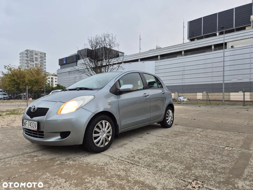 Toyota Yaris 2006 photo 4