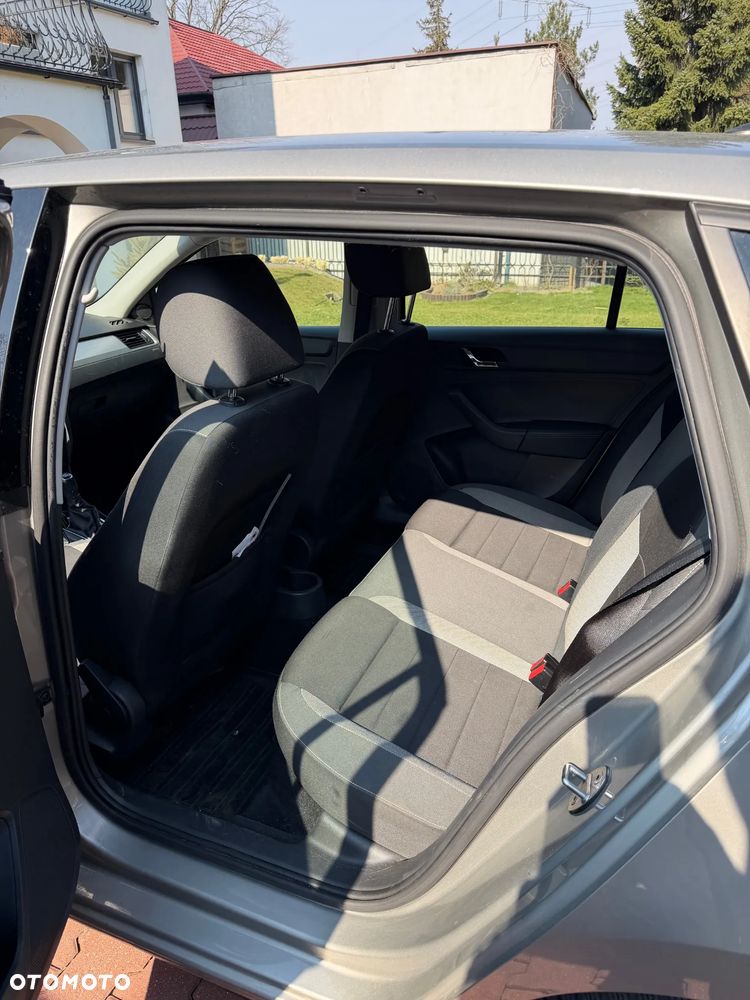 Skoda RAPID 1.2 TSI Active - 7